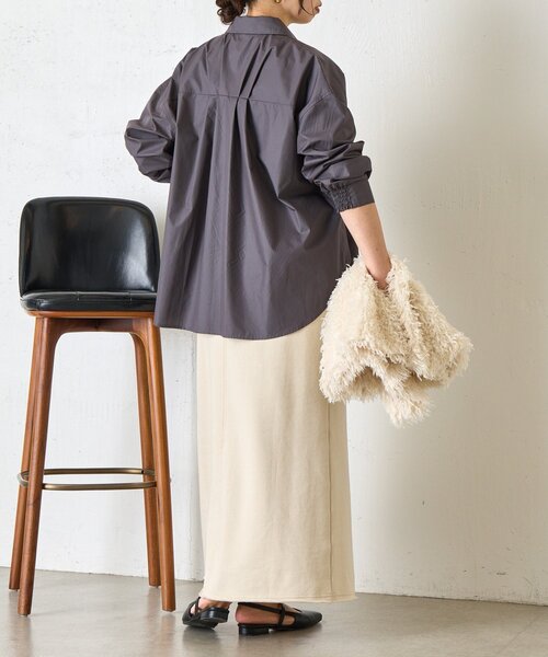 Jena espace merveilleux（ジェナ　エスパスメルヴェイユ）の「バックタックオーバーシャツ（シャツ/ブラウス・レディース・チャコールグレー/ブルー/オフホワイト/ピンク・FREE）」の17枚目の写真