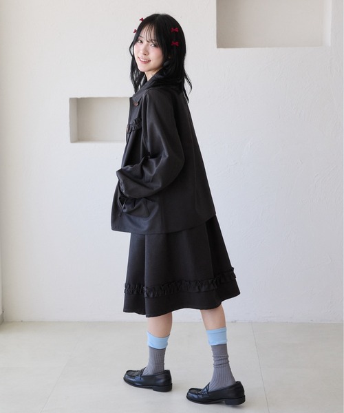 kutir（クティール）の「【セットアップ着用可能】アソートリボンフリルジャケット（ブルゾン・レディース・ブラック/ブルー/グレー・FREE）」の6枚目の写真