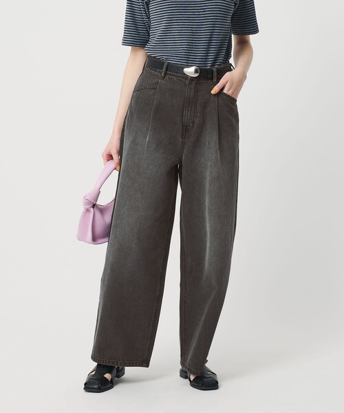 BEAUTY&YOUTH UNITED ARROWS(ビューティーアンドユースユナイテッドアローズ)の「【WEB限定】タックワイド デニムパンツ(デニムパンツ・レディース・グレー系/ネイビー・S/L/M)」の7枚目の写真