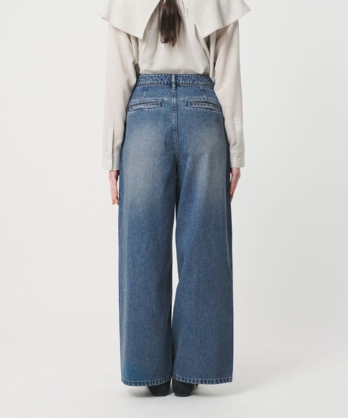 BEAUTY&YOUTH UNITED ARROWS(ビューティーアンドユースユナイテッドアローズ)の「【WEB限定】タックワイド デニムパンツ(デニムパンツ・レディース・グレー系/ネイビー・S/L/M)」の12枚目の写真