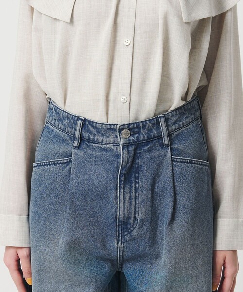 BEAUTY&YOUTH UNITED ARROWS(ビューティーアンドユースユナイテッドアローズ)の「【WEB限定】タックワイド デニムパンツ(デニムパンツ・レディース・グレー系/ネイビー・S/L/M)」の13枚目の写真