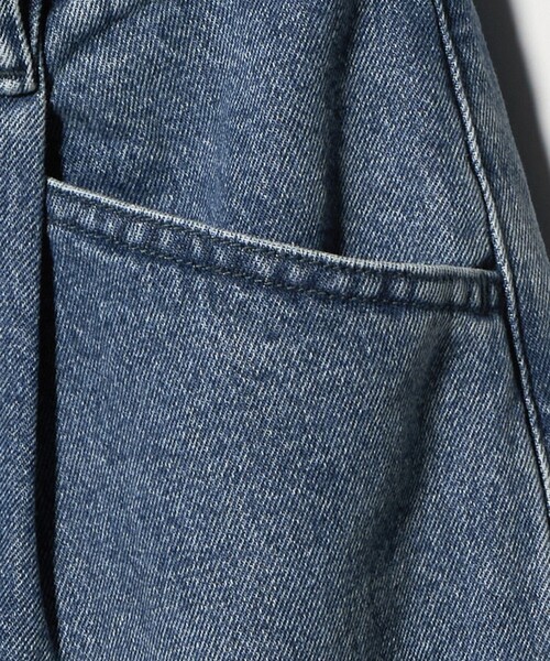 BEAUTY&YOUTH UNITED ARROWS(ビューティーアンドユースユナイテッドアローズ)の「【WEB限定】タックワイド デニムパンツ(デニムパンツ・レディース・グレー系/ネイビー・S/L/M)」の7枚目の写真