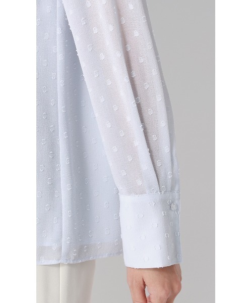 AOYAMA（アオヤマ）の「表面感のあるカットジャガード生地 バンドカラーカットジャガードブラウス（シャツ/ブラウス・レディース・サックスブルー/クリーム・L/M/S）」の17枚目の写真