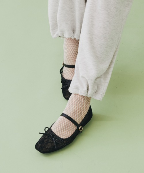 FUULLY STUDIO(フーリィーステューディオ)の「シアーレースリボンパンプス(パンプス・レディース・ベージュ/ブラック・SMALL/LARGE/MEDIUM)」の3枚目の写真