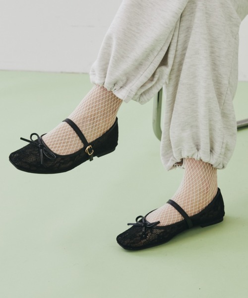 FUULLY STUDIO(フーリィーステューディオ)の「シアーレースリボンパンプス(パンプス・レディース・ベージュ/ブラック・SMALL/LARGE/MEDIUM)」の5枚目の写真