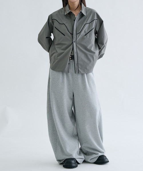 EPNK（イーピーエヌケー）の「Seam curve sweat pants / シームカーブ
