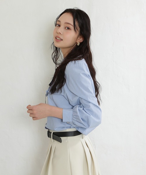 ASTORIA ODIER(アストリアオディール)の「ストライプフリル2WAYリボンブラウス(シャツ/ブラウス・レディース・ホワイト/アイボリー/ミント/サックスブルー・MEDIUM/SMALL)」の6枚目の写真