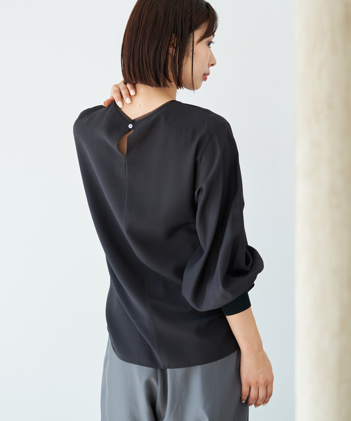 IENA（イエナ）の「クルーネックシアーリブブラウス（シャツ/ブラウス・レディース・ブラック/ホワイト・FREE）」の7枚目の写真