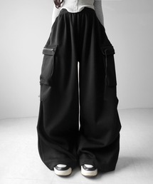 me+em select（ミームセレクト）の「【 ３color ／裾絞り可能２WAY 】ドローコードタックワイドカーゴスウェットパンツ ／ drawcord tuck wide cargo sweatpants（スウェットパンツ）」