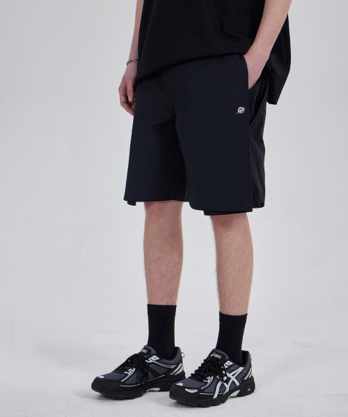 KALAPATTHAR(カラパタール)の「NCフラップショーツ - ブラック(その他パンツ・メンズ・その他・MEDIUM/LARGE/X-LARGE)」の1枚目の写真