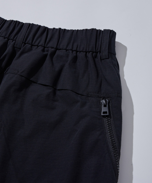KALAPATTHAR(カラパタール)の「NCフラップショーツ - ブラック(その他パンツ・メンズ・その他・MEDIUM/LARGE/X-LARGE)」の2枚目の写真