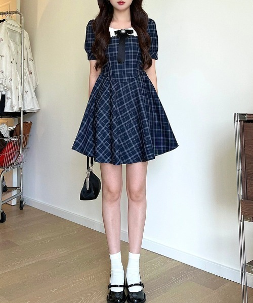 lulufa(ルルファ)の「フロントリボンチェックミニワンピース(ワンピース・レディース・ネイビー系・FREE)」の7枚目の写真