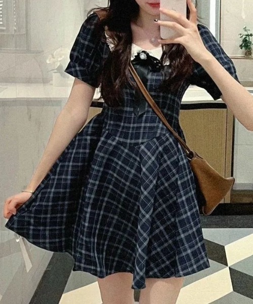 lulufa(ルルファ)の「フロントリボンチェックミニワンピース(ワンピース・レディース・ネイビー系・FREE)」の8枚目の写真