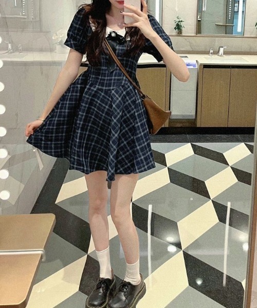 lulufa(ルルファ)の「フロントリボンチェックミニワンピース(ワンピース・レディース・ネイビー系・FREE)」の12枚目の写真