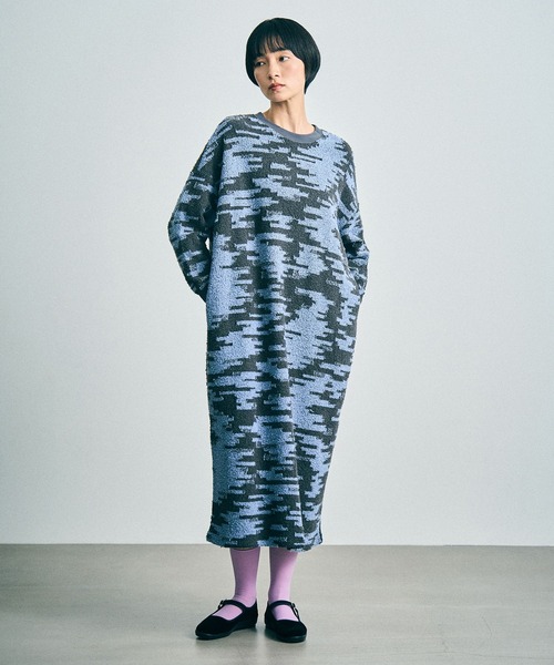 sneeuw(スニュウ)の「ユゲJQワンピース(ワンピース・レディース・ベージュ/ブルー・ONESIZE)」の2枚目の写真