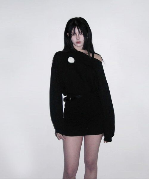 MILK ASH AND DOLLS(ミルク アッシュ アンド ドールズ)の「エシメトリックスウェットミニドレス - ブラック(ワンピース・レディース・ブラック・SMALL/MEDIUM)」の2枚目の写真
