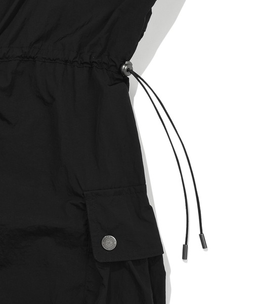 Wacky WiLLy(ワッキーウィリー)の「WOMEN'S NYLON BUSTIER DRESS(ワンピース・レディース・ライトグレー/ブラック・SMALL/MEDIUM)」の7枚目の写真