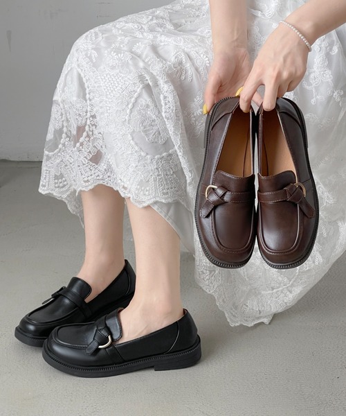 Shoes in Closet(シューズインクローゼット)の「軽量 やわらか クラシックベルト ソフト ローファー 484(ローファー・レディース・ブラック/ダークブラウン・L/LL/M/S)」の17枚目の写真