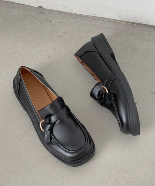 Shoes in Closet(シューズインクローゼット)の「軽量 やわらか クラシックベルト ソフト ローファー 484(ローファー・レディース・ブラック/ダークブラウン・L/LL/M/S)」の8枚目の写真