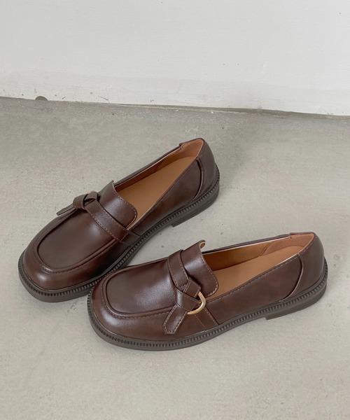 Shoes in Closet(シューズインクローゼット)の「軽量 やわらか クラシックベルト ソフト ローファー 484(ローファー・レディース・ブラック/ダークブラウン・L/LL/M/S)」の15枚目の写真
