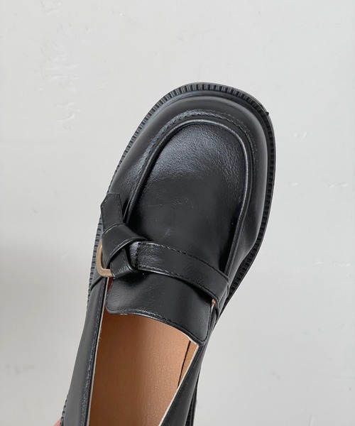 Shoes in Closet(シューズインクローゼット)の「軽量 やわらか クラシックベルト ソフト ローファー 484(ローファー・レディース・ブラック/ダークブラウン・L/LL/M/S)」の21枚目の写真