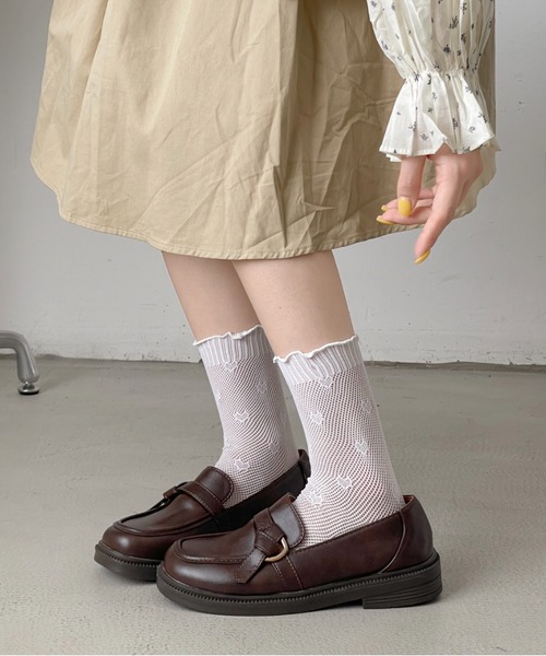 Shoes in Closet(シューズインクローゼット)の「軽量 やわらか クラシックベルト ソフト ローファー 484(ローファー・レディース・ブラック/ダークブラウン・L/LL/M/S)」の11枚目の写真