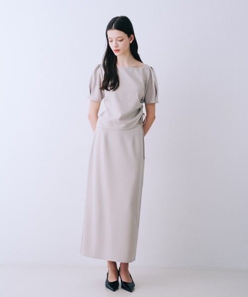 SELFIST(セルフィスト)の「【kariさんコラボ】【セットアップ】パフスリーブブラウス×タイトスカート 2点セット 夏服 フェミニン きれいめ オフィスカジュアル お仕事服 半袖 着回し(ワンピース・レディース・ライトベージュ/ブラック/モカ・36/38)」の4枚目の写真