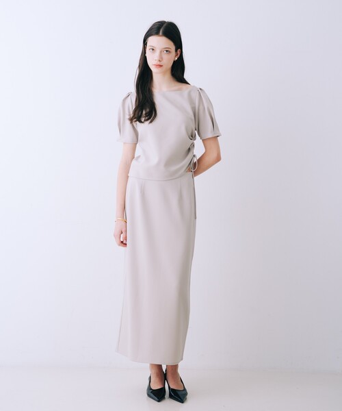 SELFIST(セルフィスト)の「【kariさんコラボ】【セットアップ】パフスリーブブラウス×タイトスカート 2点セット 夏服 フェミニン きれいめ オフィスカジュアル お仕事服 半袖 着回し(ワンピース・レディース・ライトベージュ/ブラック/モカ・36/38)」の5枚目の写真