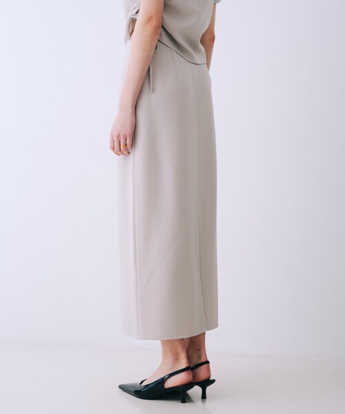 SELFIST(セルフィスト)の「【kariさんコラボ】【セットアップ】パフスリーブブラウス×タイトスカート 2点セット 夏服 フェミニン きれいめ オフィスカジュアル お仕事服 半袖 着回し(ワンピース・レディース・ライトベージュ/ブラック/モカ・36/38)」の10枚目の写真