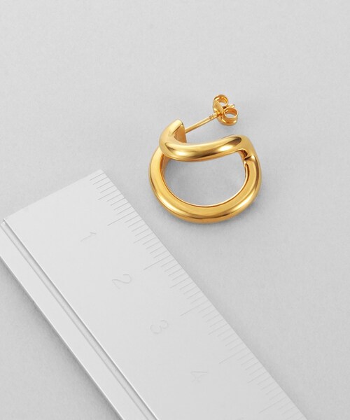 COCOSHNIK ONKITSCH(ココシュニックオンキッチュ)の「シルバー アシンメトリーフープピアス GP(ピアス(両耳用)・レディース・クリア・00)」の6枚目の写真