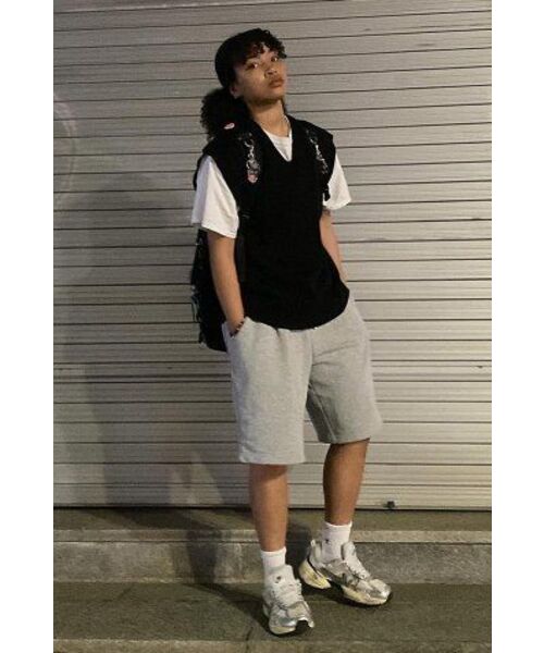 LETTERCOMO(レテルコモ)の「シティボーイ Vネックニットベスト_ブラック(ベスト・レディース・その他・LARGE/MEDIUM)」の7枚目の写真