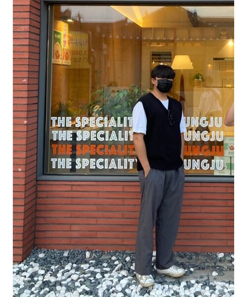 LETTERCOMO(レテルコモ)の「シティボーイ Vネックニットベスト_ブラック(ベスト・レディース・その他・LARGE/MEDIUM)」の13枚目の写真