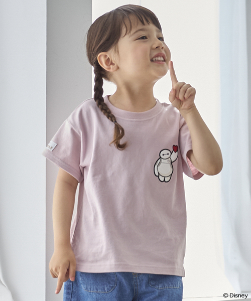 petit main(プティマイン)の「【Disney】【接触冷感】ベイマックス / アップリケTシャツ(Tシャツ/カットソー・キッズ・サックスブルー/アイボリー/ライトグレー/ライトピンク・80cm/120cm/90cm/110cm/130cm/100cm)」の4枚目の写真