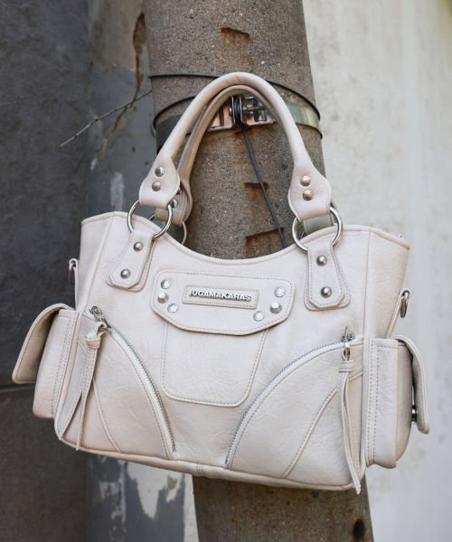IUGAMAKARAS（イウガマカラス）の「Studded Leather Mini Shoulder Bag (Cream)（トートバッグ・レディース・その他・FREE）」の9枚目の写真
