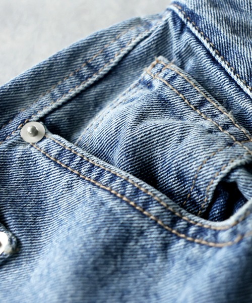 antiqua(アンティカ)の「綿100% ワイド バレルデニムパンツ(デニムパンツ・レディース・ブルー系その他・L/M)」の11枚目の写真