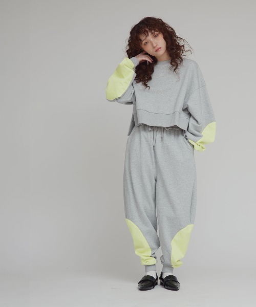 W:Huku（フーク）の「レッグパッチ スウェット パンツ / Leg Patch Sweatpants（スウェットパンツ・レディース・オフホワイト/杢グレー/ブラック・FREE）」の3枚目の写真