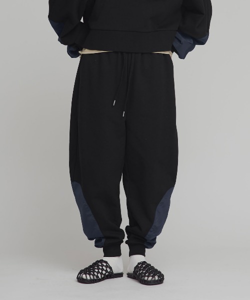 W:Huku（フーク）の「レッグパッチ スウェット パンツ / Leg Patch Sweatpants（スウェットパンツ・レディース・オフホワイト/杢グレー/ブラック・FREE）」の22枚目の写真