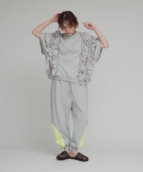 W:Huku（フーク）の「レッグパッチ スウェット パンツ / Leg Patch Sweatpants（スウェットパンツ・レディース・オフホワイト/杢グレー/ブラック・FREE）」の7枚目の写真