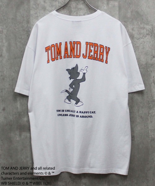 Tom&Jerry(トムアンドジェリー)の「【TOM&JERRY/トム&ジェリー】トムジェリ オーバーサイズ プリント Tシャツ(Tシャツ/カットソー・メンズ・ベージュ系その他4/ベージュ系その他3/ネイビー/オフホワイト/グリーン系その他/ベージュ/ダークグリーン/ベージュ系その他2/グレー系その他3/グレー系その他2/ホワイト系その他3/ホワイト系その他2/チャコール/ホワイト系その他/グレー系その他/ブルー系その他・L/XL/M)」の2枚目の写真