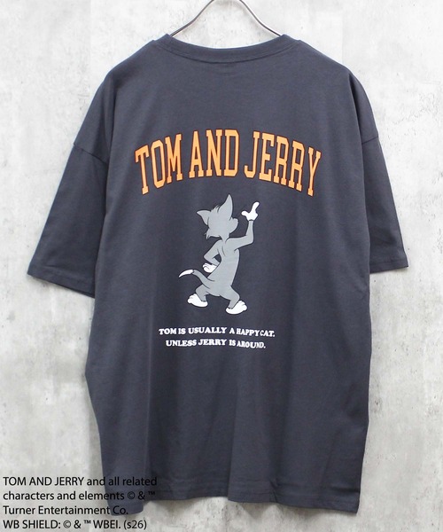 Tom&Jerry(トムアンドジェリー)の「【TOM&JERRY/トム&ジェリー】トムジェリ オーバーサイズ プリント Tシャツ(Tシャツ/カットソー・メンズ・ベージュ系その他4/ベージュ系その他3/ネイビー/オフホワイト/グリーン系その他/ベージュ/ダークグリーン/ベージュ系その他2/グレー系その他3/グレー系その他2/ホワイト系その他3/ホワイト系その他2/チャコール/ホワイト系その他/グレー系その他/ブルー系その他・L/XL/M)」の5枚目の写真