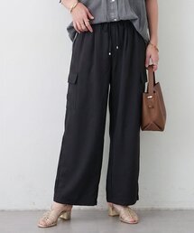 Remind me and forever（リマインドミーアンドフォーエバー）の「大人のこなれ感を纏う、上品サテンカーゴパンツ（カーゴパンツ）」