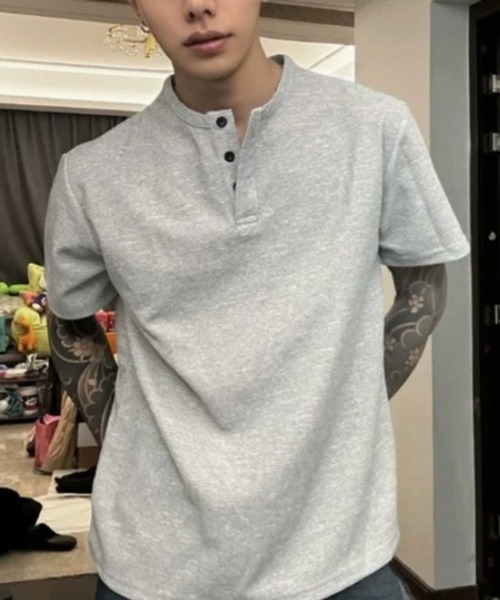 NOWLE(ノウル)の「【NOWLE】ワッフル ヘンリーネック 半袖 Tシャツ / サーマルヘンリー Tシャツ(Tシャツ/カットソー・メンズ・グレー/ブラック/ホワイト・X-LARGE/LARGE/MEDIUM)」の8枚目の写真