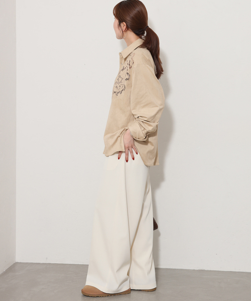 Torrazzo Donna(トラッゾドンナ)の「【TORRAZZO DONNA/トラッゾドンナ】カットワークスエードシャツ(シャツ/ブラウス・レディース・ベージュ/カーキ・FREE)」の10枚目の写真