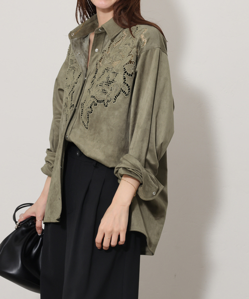Torrazzo Donna(トラッゾドンナ)の「【TORRAZZO DONNA/トラッゾドンナ】カットワークスエードシャツ(シャツ/ブラウス・レディース・ベージュ/カーキ・FREE)」の21枚目の写真