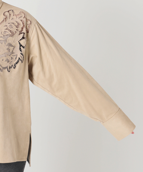 Torrazzo Donna(トラッゾドンナ)の「【TORRAZZO DONNA/トラッゾドンナ】カットワークスエードシャツ(シャツ/ブラウス・レディース・ベージュ/カーキ・FREE)」の16枚目の写真