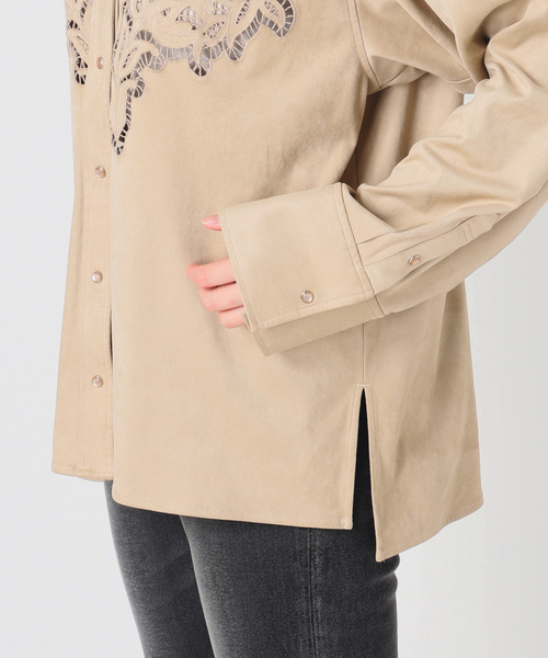 Torrazzo Donna(トラッゾドンナ)の「【TORRAZZO DONNA/トラッゾドンナ】カットワークスエードシャツ(シャツ/ブラウス・レディース・ベージュ/カーキ・FREE)」の17枚目の写真