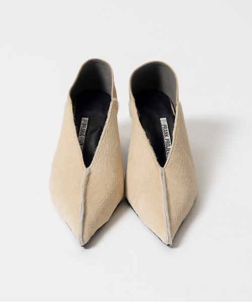 PRANK PROJECT(プランクプロジェクト)の「【2026Autumn Pre-Order】2WAYセンターシームパンプス / 2-Way Center Seam Pumps(パンプス・レディース・パイソン/ベージュ/ブラック・38/37/36)」の5枚目の写真