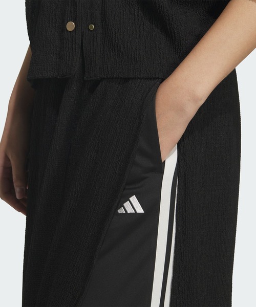adidas（アディダス）の「ソフトリュクス シアー レギュラーフィット スカート / アディダス adidas（スカート・レディース・ブラック・XX-LARGE/LARGE/MEDIUM/SMALL/X-LARGE）」の4枚目の写真