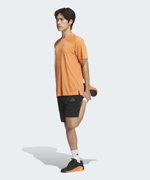 adidas（アディダス）の「テック エッセンシャルズ クールタッチ レギュラーフィット ステルス スリーバー 半袖Tシャツ / アディダス adidas（Tシャツ/カットソー・メンズ・オレンジ・XX-LARGE/3XL/LARGE/MEDIUM/SMALL/X-LARGE/X-SMALL）」の5枚目の写真