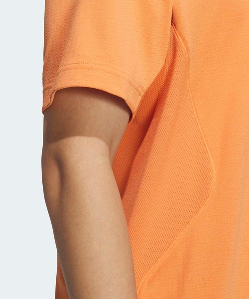 adidas（アディダス）の「テック エッセンシャルズ クールタッチ レギュラーフィット ステルス スリーバー 半袖Tシャツ / アディダス adidas（Tシャツ/カットソー・メンズ・オレンジ・XX-LARGE/3XL/LARGE/MEDIUM/SMALL/X-LARGE/X-SMALL）」の4枚目の写真